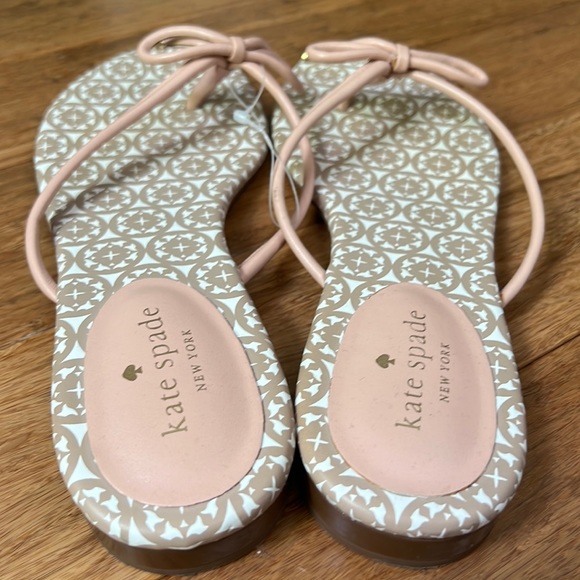 KATE SPADE Leather Blush Pink Flip-Flops size 9 1/2 - Picture 3 of 5